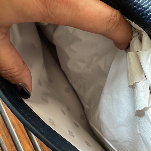 NEW Kate Spade Polly grey and navy cross body with zipped flap - Picture 13 of 13